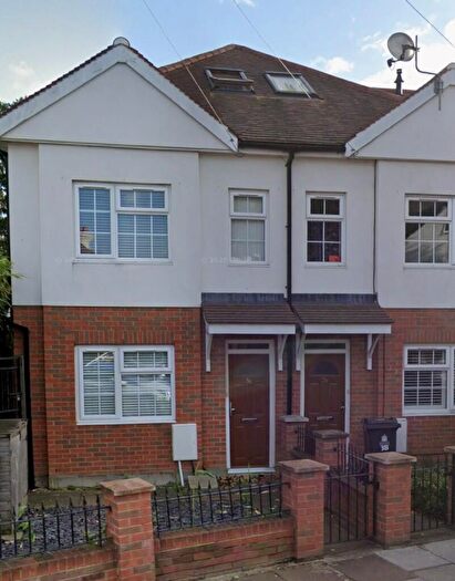 5 Bedroom End Of Terrace House For Sale In Burney Avenue, Surbiton, Surrey, KT5