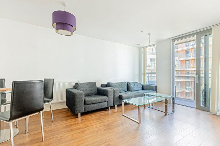 2 Bedroom Flat To Rent In , SE13