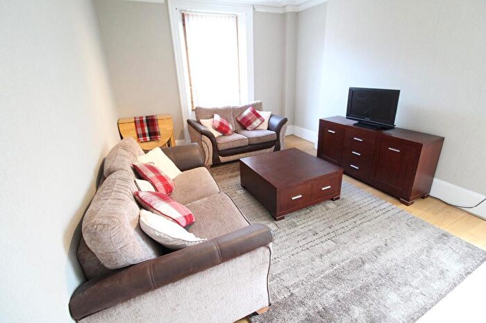 1 Bedroom Flat To Rent In Holburn Street, First Floor, AB10