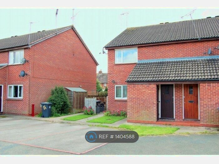 1 Bedroom Terraced House To Rent In Seymour Road, Alcester, B49