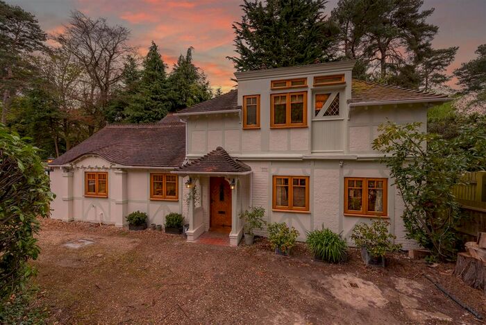 4 Bedroom Detached House To Rent In Larch Avenue, Sunninghill, Ascot, SL5