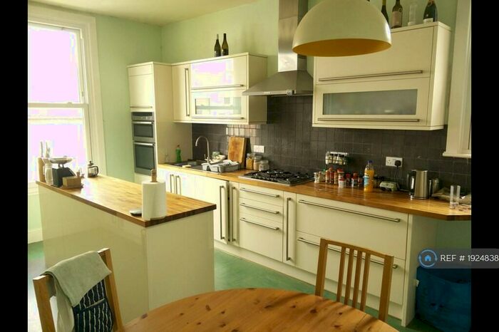 2 Bedroom Flat To Rent In Seymour Avenue, Bristol, BS7