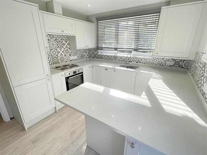 2 Bedroom Bungalow To Rent In Hollyfield, Gresford, Wrexham, Clwyd, LL12