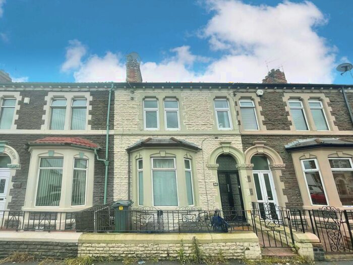 2 Bedroom Apartment To Rent In Habershon Street, Cardiff, CF24