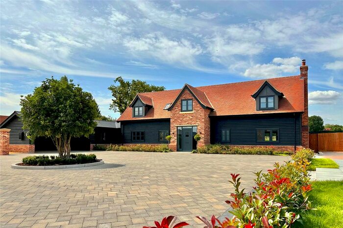4 Bedroom Detached House For Sale In The Lakes, Fryerning, Ingatestone, Essex, CM4