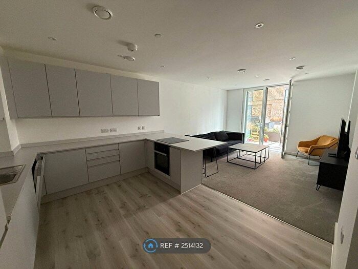 2 Bedroom Flat To Rent In Wharf End, Trafford Park, Manchester, M17