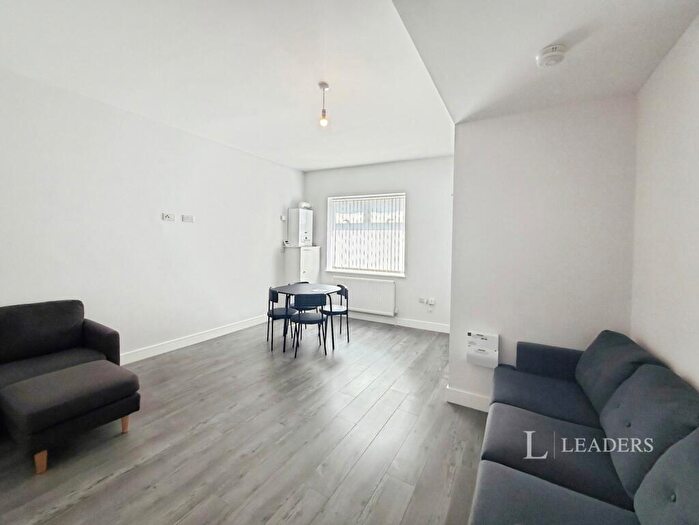 2 Bedroom Flat To Rent In Rimrose Road, Bootle, Merseyside, L20