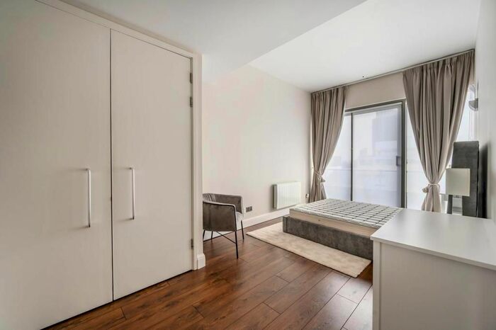 2 Bedroom Flat To Rent In City Road, Old Street, London, EC1V
