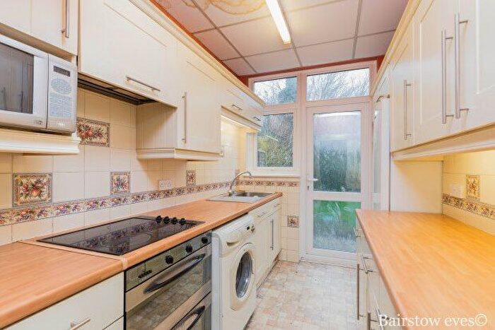 3 Bedroom Property To Rent In Stanford Road, London, SW16