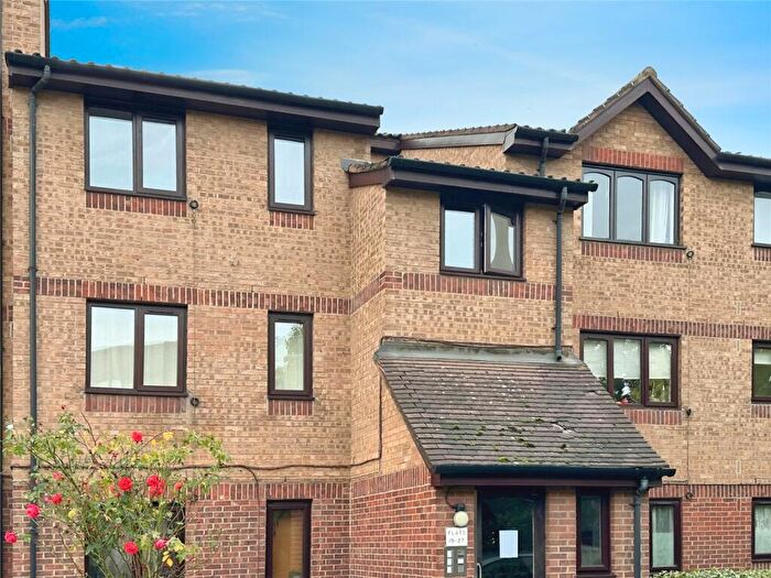 1 Bedroom Flat To Rent In Bridge Meadows, London, SE14