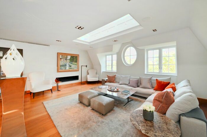 4 Bedroom Flat For Sale In Palace Gate, W8