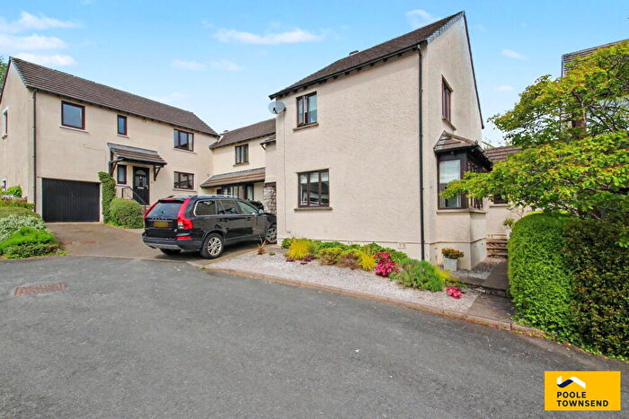 4 Bedroom Link Detached House For Sale In Applewood, Kendal, LA9