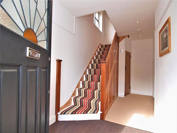 3 Bedroom Semi-Detached House To Rent In Ravensmead Road, Shortlands, Bromley, BR2