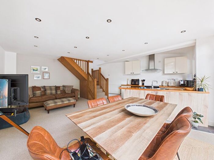 2 Bedroom Barn Conversion To Rent In Perranarworthal, Truro, TR3