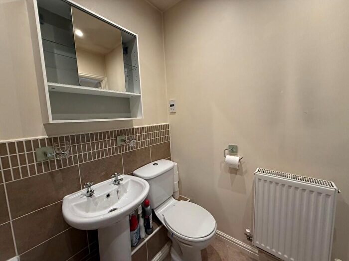 2 Bedroom Apartment To Rent In St. Peters Way, Stratford-Upon-Avon, Warwickshire, CV37