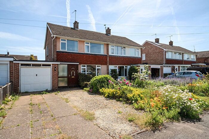 3 Bedroom Semi Detached House For Sale In Gallys Road, Windsor, SL4