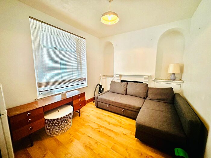 3 Bedroom Terraced House To Rent In Madoc Street, Swansea, SA1