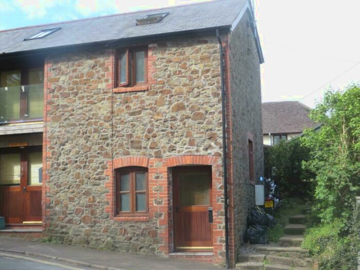 1 Bedroom End Of Terrace House To Rent In Holsworthy, Devon, EX22
