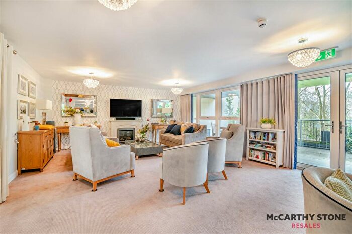 1 Bedroom Apartment For Sale In Lambrook Court, Gloucester Road, Larkhall, Bath, BA1