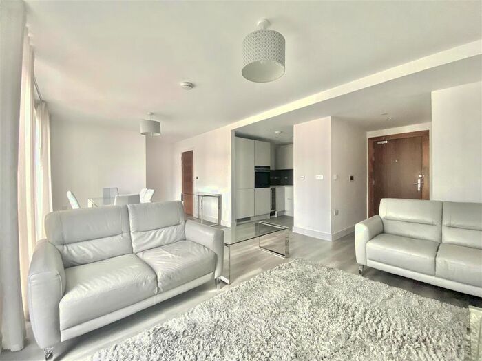 1 Bedroom Flat To Rent In Midland Road, Bath, BA2