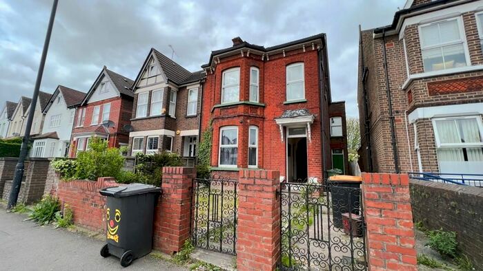 1 Bedroom Semi-Detached House To Rent In High Street North, Dunstable, LU6