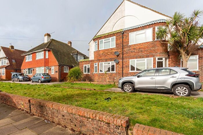 2 Bedroom Flat For Sale In Nevill Avenue, Hove, BN3
