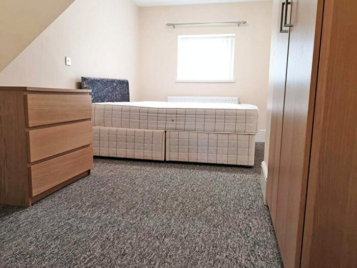 2 Bedroom Flat To Rent In Belle Grove Terrace, Newcastle Upon Tyne, NE2