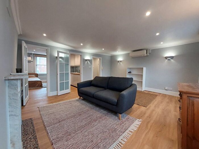 1 Bedroom Flat To Rent In Stamford Street, London, SE1