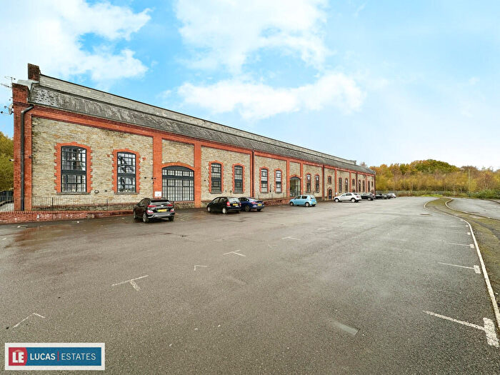 2 Bedroom Ground Maisonette For Sale In Winding Wheel Lane, Penallta, CF82