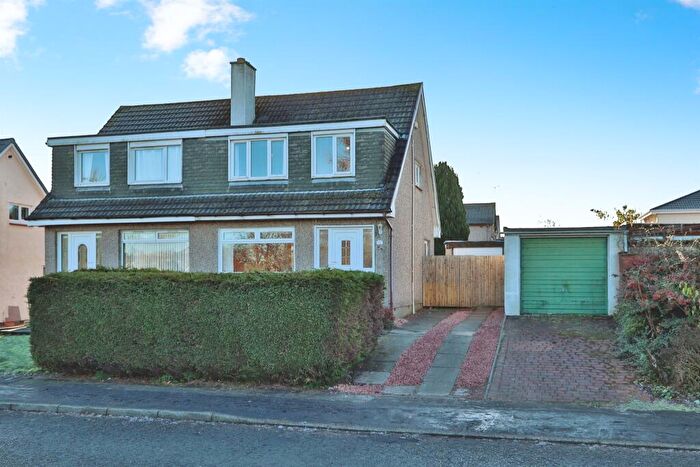 3 Bedroom Semi-Detached House For Sale In Springfield Road, Bishopbriggs, Glasgow, G64