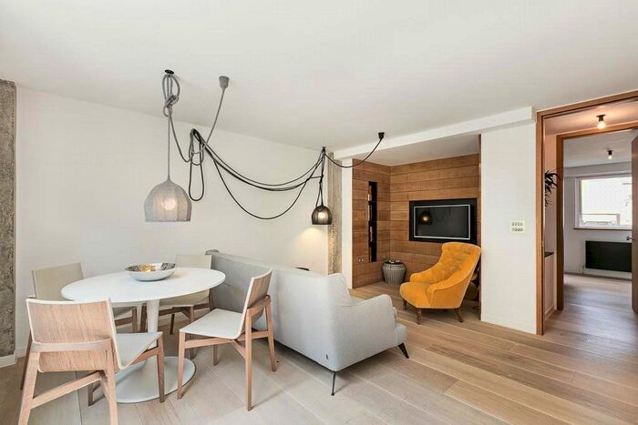 1 Bedroom Flat To Rent In Weymouth Street, Marylebone, London, W1W