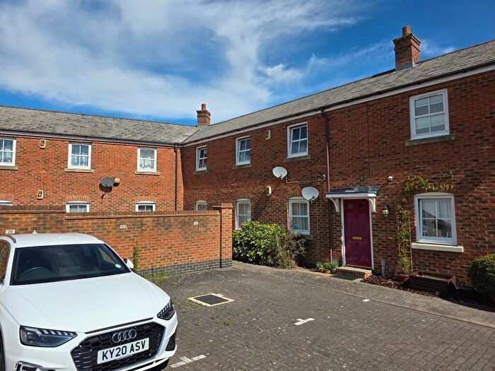 1 Bedroom Maisonette For Sale In Great Meadow Way, Fairford Leys, Aylesbury, HP19