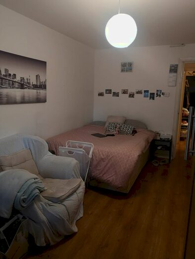 3 Bedroom Flat To Rent In Sceptre Road, London, E2