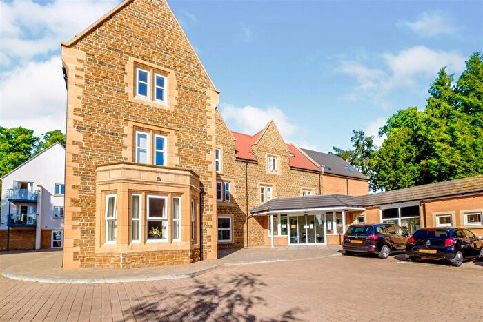 1 Bedroom Apartment For Sale In Wardington Court, Welford Road, Northampton, NN2