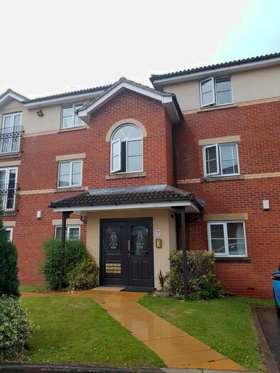 2 Bedroom Flat To Rent In Windle Court, Treeton, Rotherham, S60