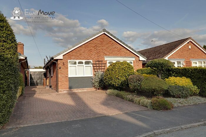 2 Bedroom Bungalow For Sale In Chaseview Road, Alrewas, Burton-On-Trent, Staffordshire, DE13