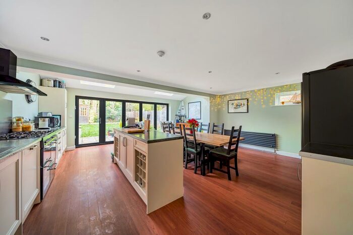 4 Bedroom Detached House For Sale In Farmoor, Oxford, OX2