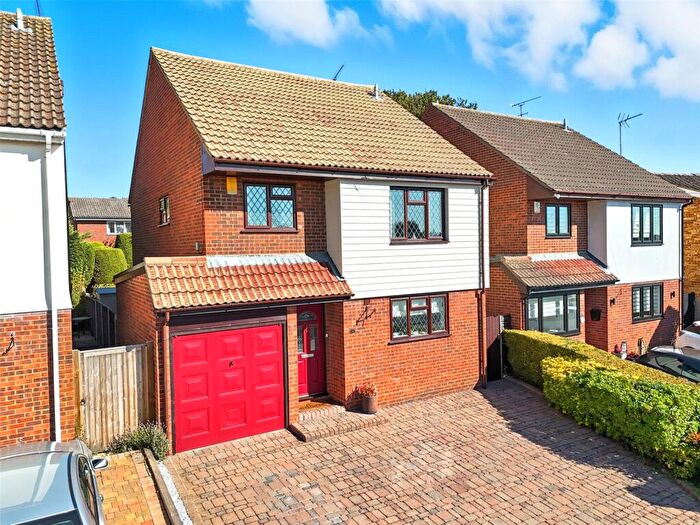 4 Bedroom Detached House For Sale In Highfield Approach, Billericay, Essex, CM11