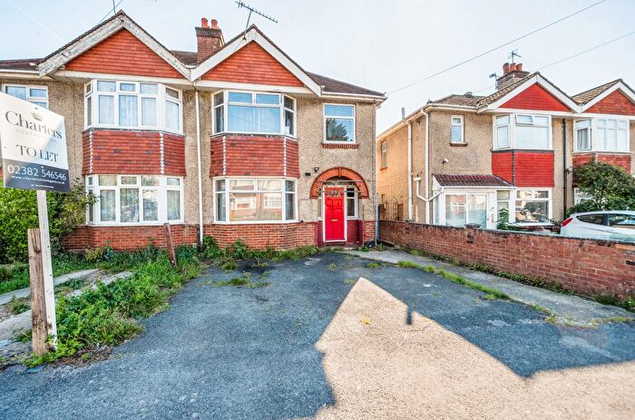 3 Bedroom Semi-Detached House To Rent In Pansy Road, Southampton, Hampshire, SO16