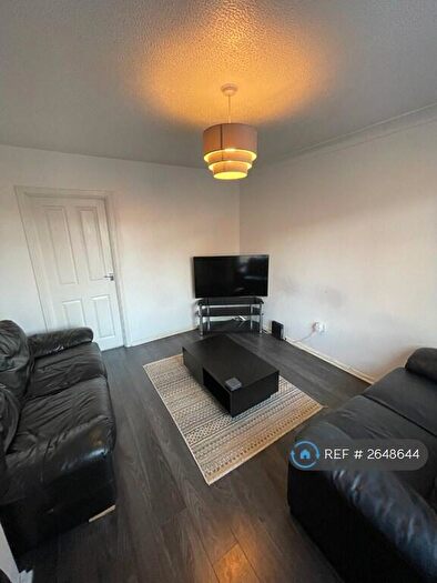 4 Bedroom Semi-Detached House To Rent In Cunningham Road, Norwich, NR5