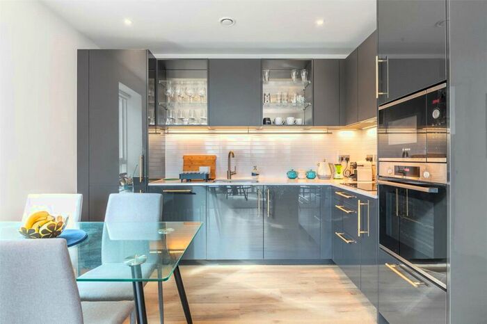 2 Bedroom Apartment To Rent In Mary Neuner Road, London, N8