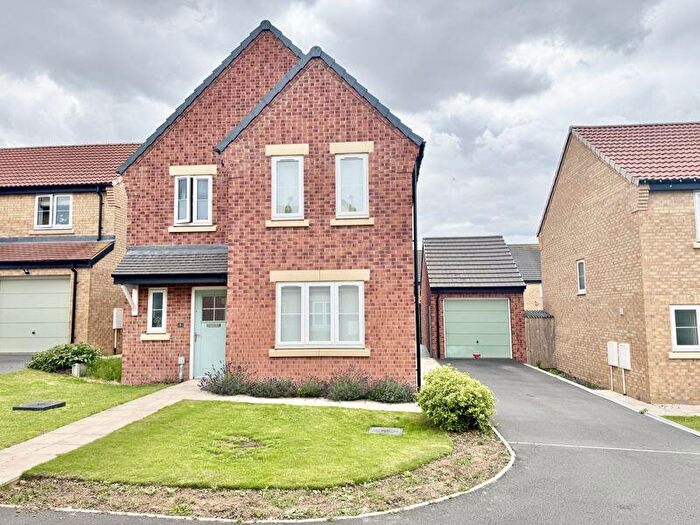 4 Bedroom Detached House For Sale In Walnut Close, Tennyson Fields, Louth, LN11