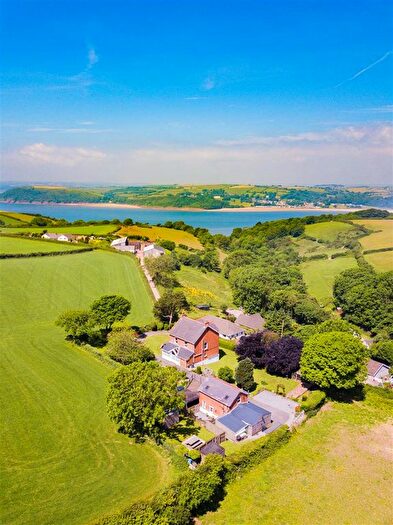 7 Bedroom Detached House For Sale In Broadlay, Ferryside, SA17