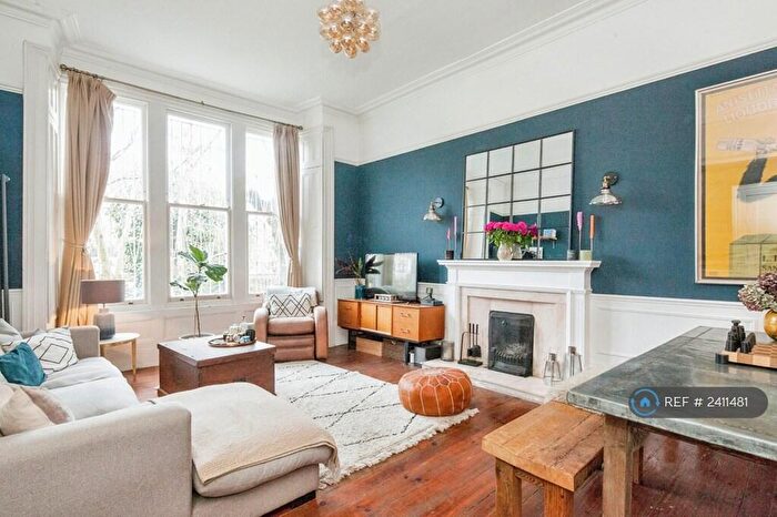 2 Bedroom Flat To Rent In London, London, SE27