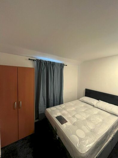 4 Bedroom Flat To Rent In Lawrence Road, Liverpool, L15