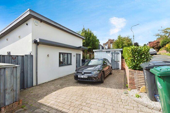 4 Bedroom Detached House For Sale In Wellesbourne Rise, Brighton, East Sussex, BN1