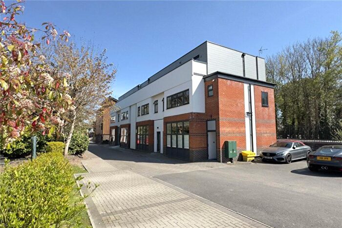 1 Bedroom Apartment To Rent In Station Road, Bourne End, Buckinghamshire, SL8