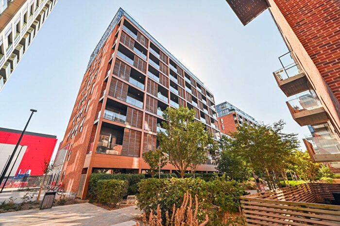 1 Bedroom Flat For Sale In Barry Blandford Way, Bow, London, E3