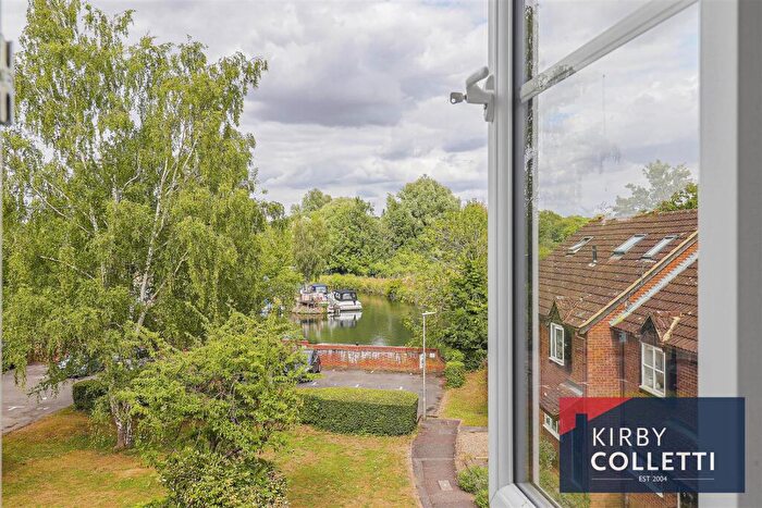 2 Bedroom Apartment To Rent In River Meads, Stanstead Abbotts, SG12