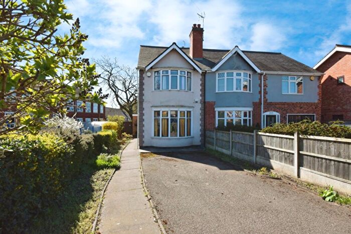 3 Bedroom Semi-Detached House For Sale In Little Glen Road, Glen Parva, Leicester, Leicestershire, LE2